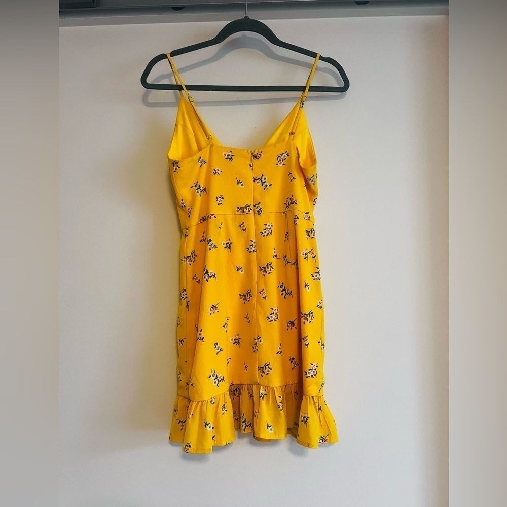 ALTER'D STATE yellow floral dress size small - Picture 7 of 11